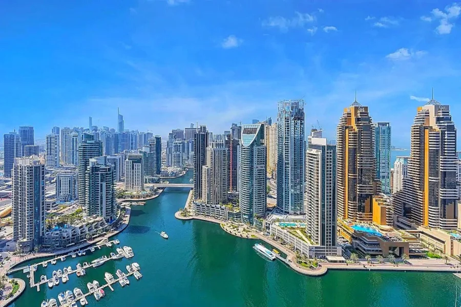 Panoramic views of Dubai Marina from Blissful Marina Haven